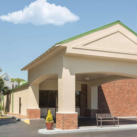 Days Inn By Wyndham Mt Pleasant-Charleston-Patriots Point Luaran gambar