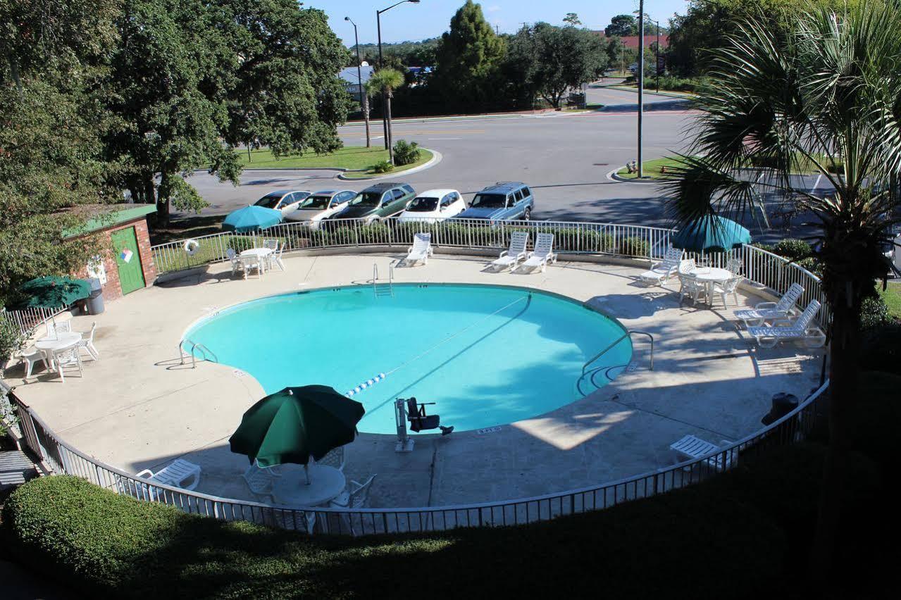 Days Inn By Wyndham Mt Pleasant-Charleston-Patriots Point Luaran gambar